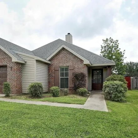 Buy this 3 bed house on 570 Lodge Drive in Lafayette, LA 70506