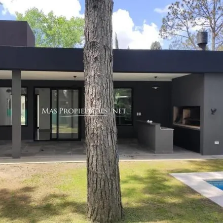 Buy this 4 bed house on José María Ezeiza in Partido de Ezeiza, 1801 Canning