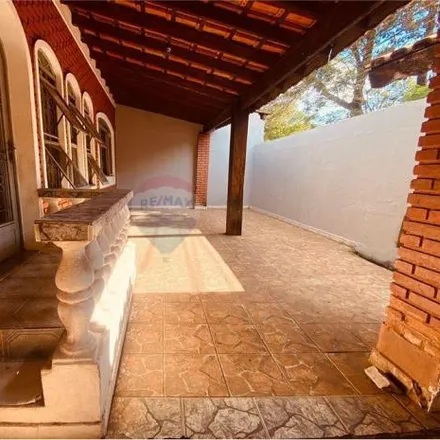 Rent this 3 bed house on Rua Paineiras in Jardim Santana, Hortolândia - SP