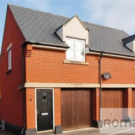 Buy this 2 bed house on Muirfield in Swindon, SN25 2DD