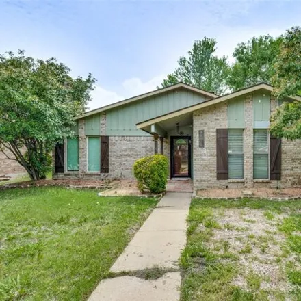Image 3 - 5733 Valley Mills Drive, Garland, TX 75043, USA - House for sale