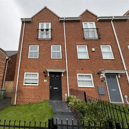 Rent this 4 bed townhouse on 17 Chatham Road in Hartlepool, TS24 8RG