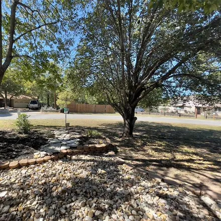 Image 3 - 217 Heritage Trail, Granbury, TX 76048, USA - House for rent