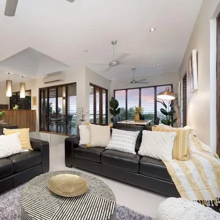 Rent this 5 bed house on Castle Hill in Townsville City, Queensland