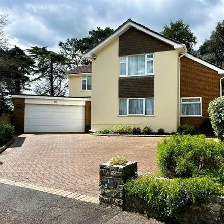 Image 3 - Leven Close, Bournemouth, BH4 9LP, United Kingdom - House for sale