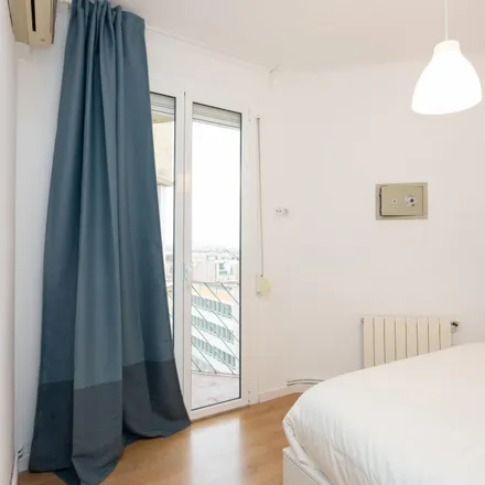 Image 3 - Ronda de Sant Pau, 25, 08015 Barcelona, Spain - Apartment for rent