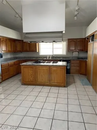 Image 4 - 3916 Youngson, Paradise, NV 89121, USA - House for rent