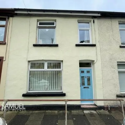 Buy this 3 bed townhouse on Abercynon Road in Abercynon, CF45 4LU