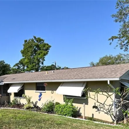 Buy this 2 bed house on 3151 Mohawk Street in Sarasota County, FL 34231