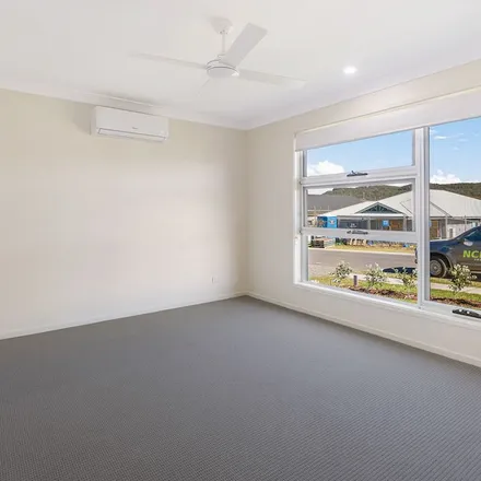 Image 3 - St John Terrace, Lake Cathie NSW 2445, Australia - Apartment for rent