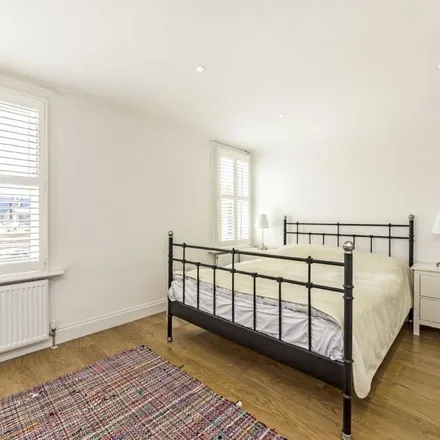 Image 6 - 105 Lower Mortlake Road, London, TW9 2LW, United Kingdom - Apartment for rent