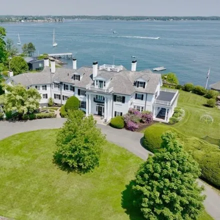 Buy this 9 bed house on 4 Broadmere Way in Marblehead, MA 01945