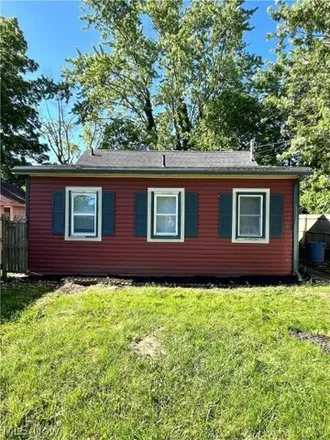 Buy this 2 bed house on 891 Cole Avenue in Akron, OH 44306