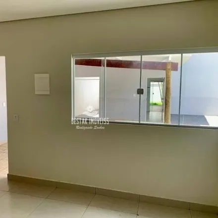 Buy this 2 bed house on Rua Afonso de Oliveira Sá in Luizote de Freitas, Uberlândia - MG