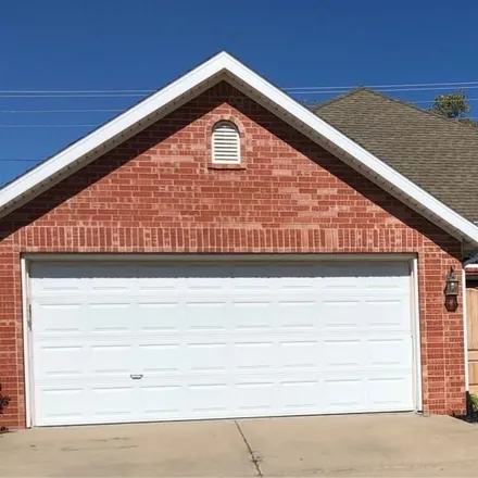 Rent this 3 bed house on 115 West Necessary Drive in Rogers, AR 72758