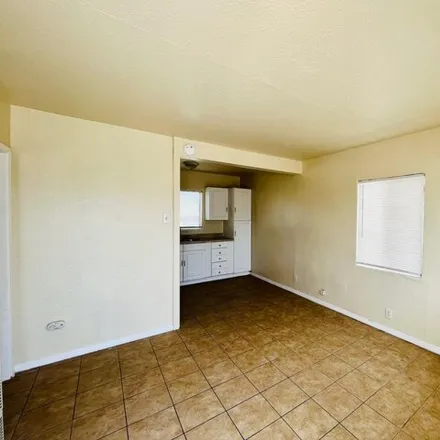 Image 2 - 1829 Elm Street, Rosamond, CA 93560, USA - Apartment for rent