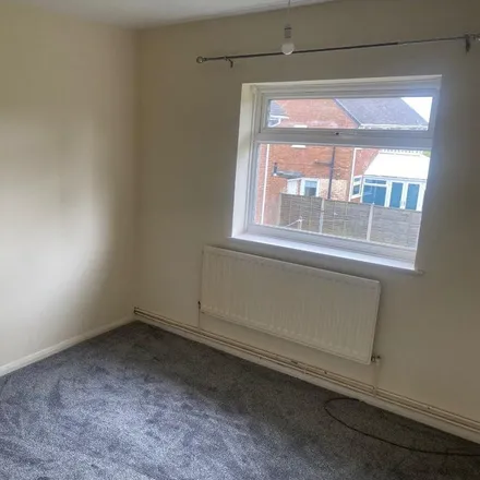 Image 6 - Peacock Avenue, Wednesfield, WV11 2QN, United Kingdom - Apartment for rent