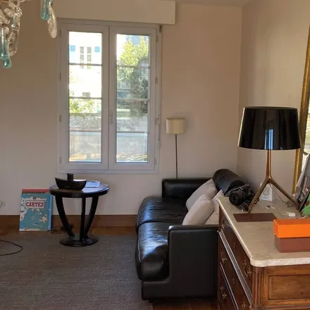 Rent this 4 bed house on 35400 Saint-Malo