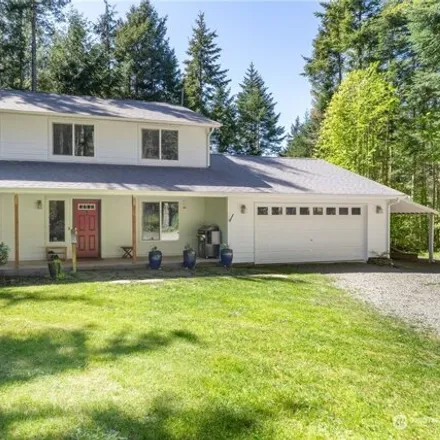 Buy this 3 bed house on 553 Middlepoint Road in Port Townsend, WA 98368