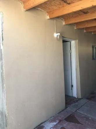 Rent this studio house on 3143 Durazno Avenue in El Paso, TX 79905