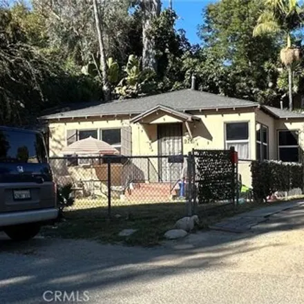 Buy this 4 bed house on 992 West 5th Street in La Rambla, CA 90731