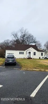 Buy this 4 bed house on Academy Terrace in Linden, NJ 07036