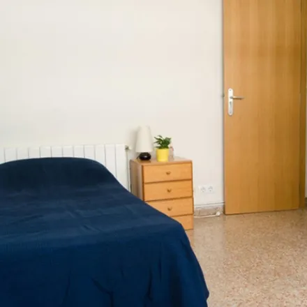 Rent this 5 bed room on Carrer de Rodríguez Cepeda in 20, 46021 Valencia