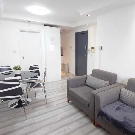 Rent this 1 bed apartment on London in N1 9NL, United Kingdom