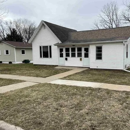 Image 1 - 567 South James Street, City of Richland Center, WI 53581, USA - House for sale