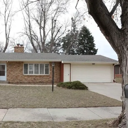 Buy this 3 bed house on 2605 West 39th Street in Sioux Falls, SD 57105