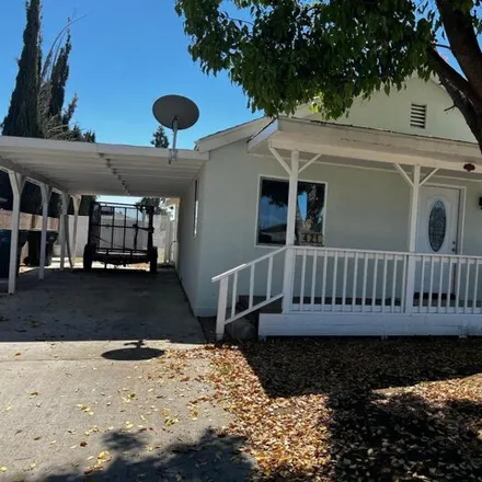 Buy this 3 bed house on 421 West Euclid Avenue in Shafter, CA 93263