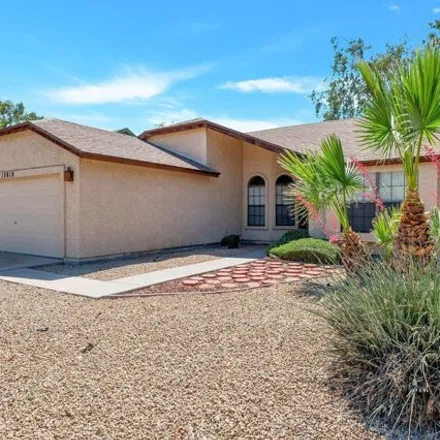 Rent this 3 bed house on 15818 North 38th Place in Phoenix, AZ 85032