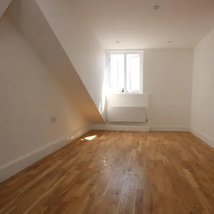 Image 9 - Seaford Road, London, N15 5DS, United Kingdom - Apartment for rent