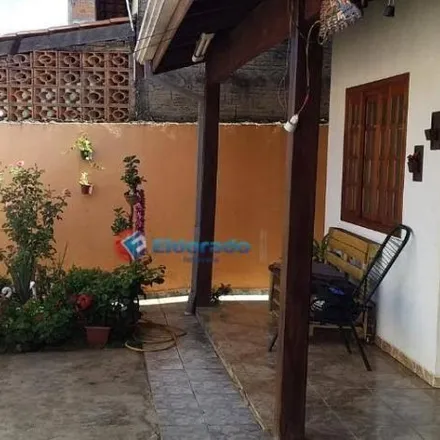Buy this 3 bed house on Rua Maria do Carmo Piedade Camargo in Jardim Santana, Hortolândia - SP