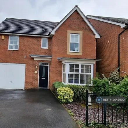 Rent this 4 bed house on Spire Heights in Chesterfield, S40 4TG