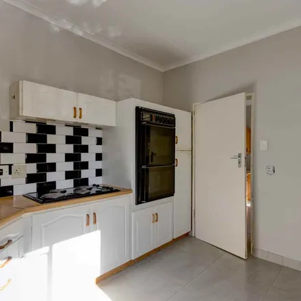Rent this 4 bed apartment on Leeuwkop Road in Sunninghill, Sandton