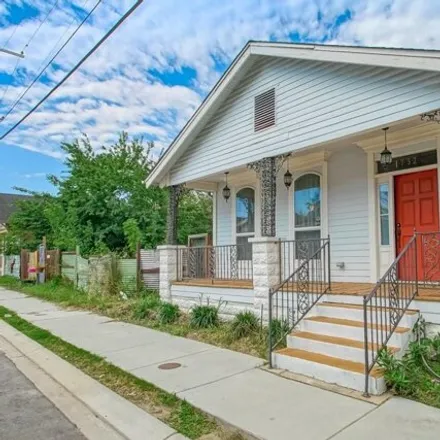 Image 3 - 1732 Port St, New Orleans, Louisiana, 70117 - House for sale