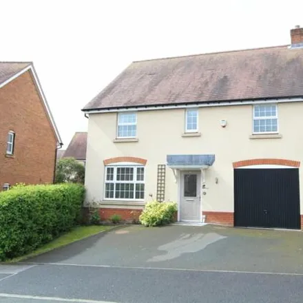 Buy this 4 bed house on Froxfield Grove in Petersfield, GU31 4FL