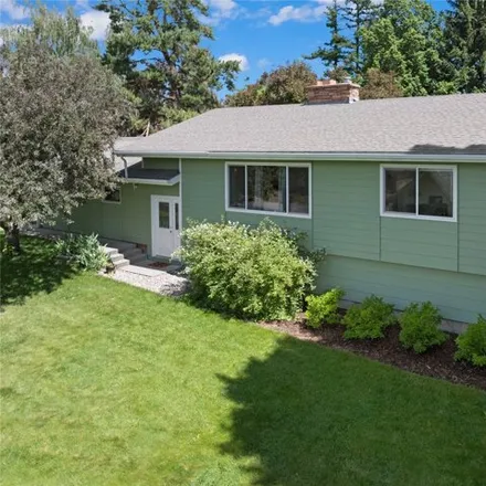 Buy this 5 bed house on 155 Sherry Ln in Kalispell, Montana