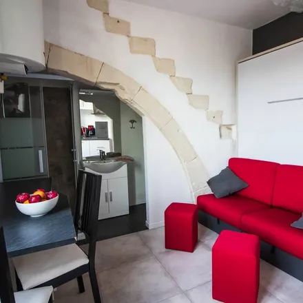 Rent this studio apartment on 26130 Saint-Paul-Trois-Châteaux