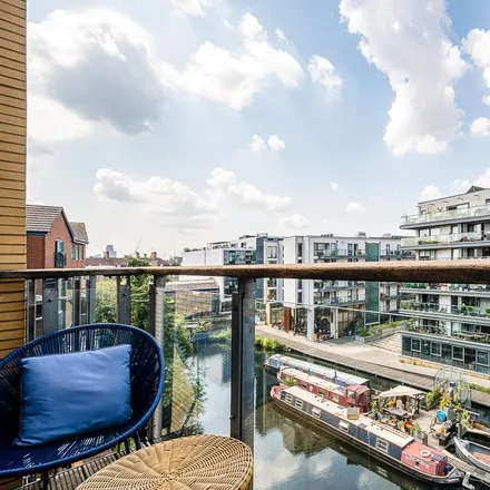 Image 7 - Baltic Place, Regent's Canal towpath, London, N1 5ET, United Kingdom - Apartment for rent