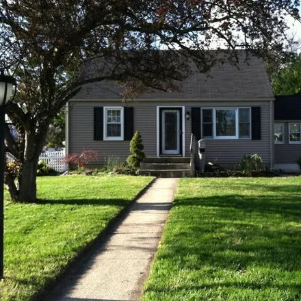 Rent this 4 bed house on 369 Yorke Avenue in Long Branch, NJ 07740