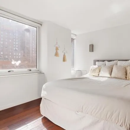 Image 5 - 250 South End Avenue, New York, NY 10280, USA - Condo for sale