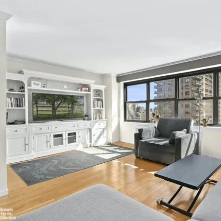 Image 2 - 185 West End Avenue, New York, NY 10023, USA - Apartment for sale