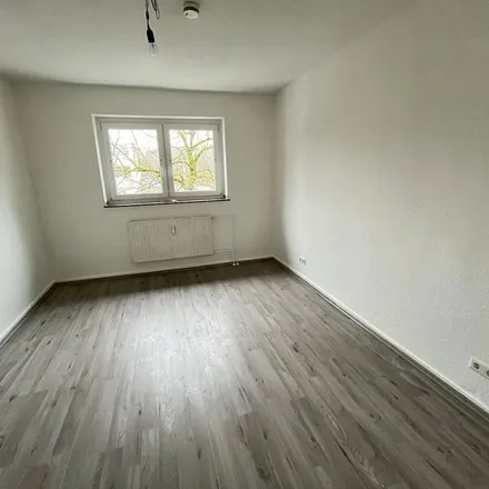 Rent this 2 bed apartment on Welkerhude 56 in 45356 Essen, Germany