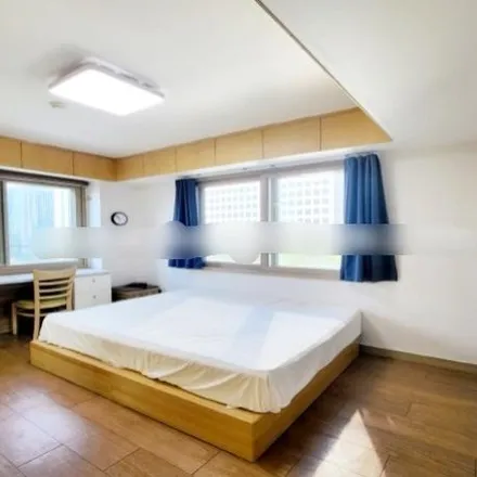 Rent this 1 bed apartment on 718-11 Yeoksam-dong in Gangnam-gu, Seoul