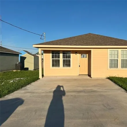 Rent this 2 bed house on Avenue D in Texas City, TX 77518