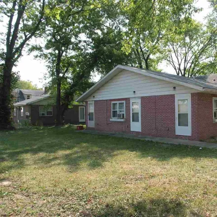 Rent this studio duplex on 699 East Cottage Grove Avenue in Bloomington, IN 47408