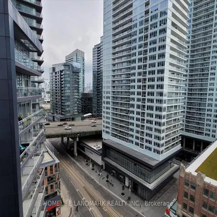Image 7 - LTD at Malibu, 600 Fleet Street, Old Toronto, ON M5V 1B3, Canada - Apartment for rent