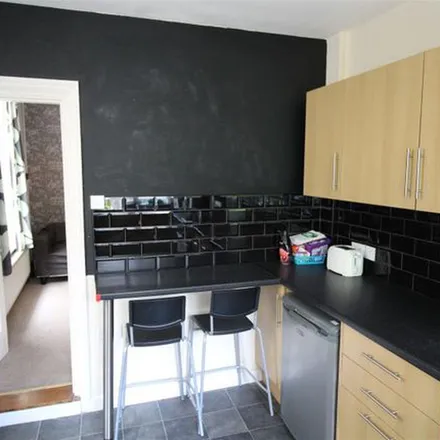 Image 4 - College Lane, Portsmouth, PO1 3HD, United Kingdom - Townhouse for rent